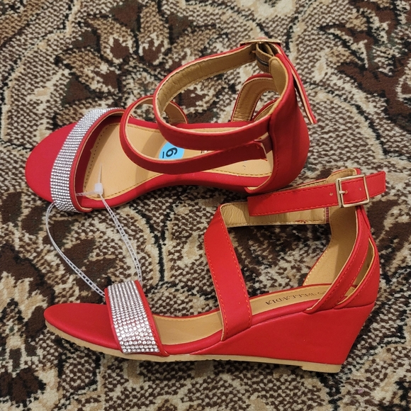 Wedge sandals in red color - Picture 3 of 6